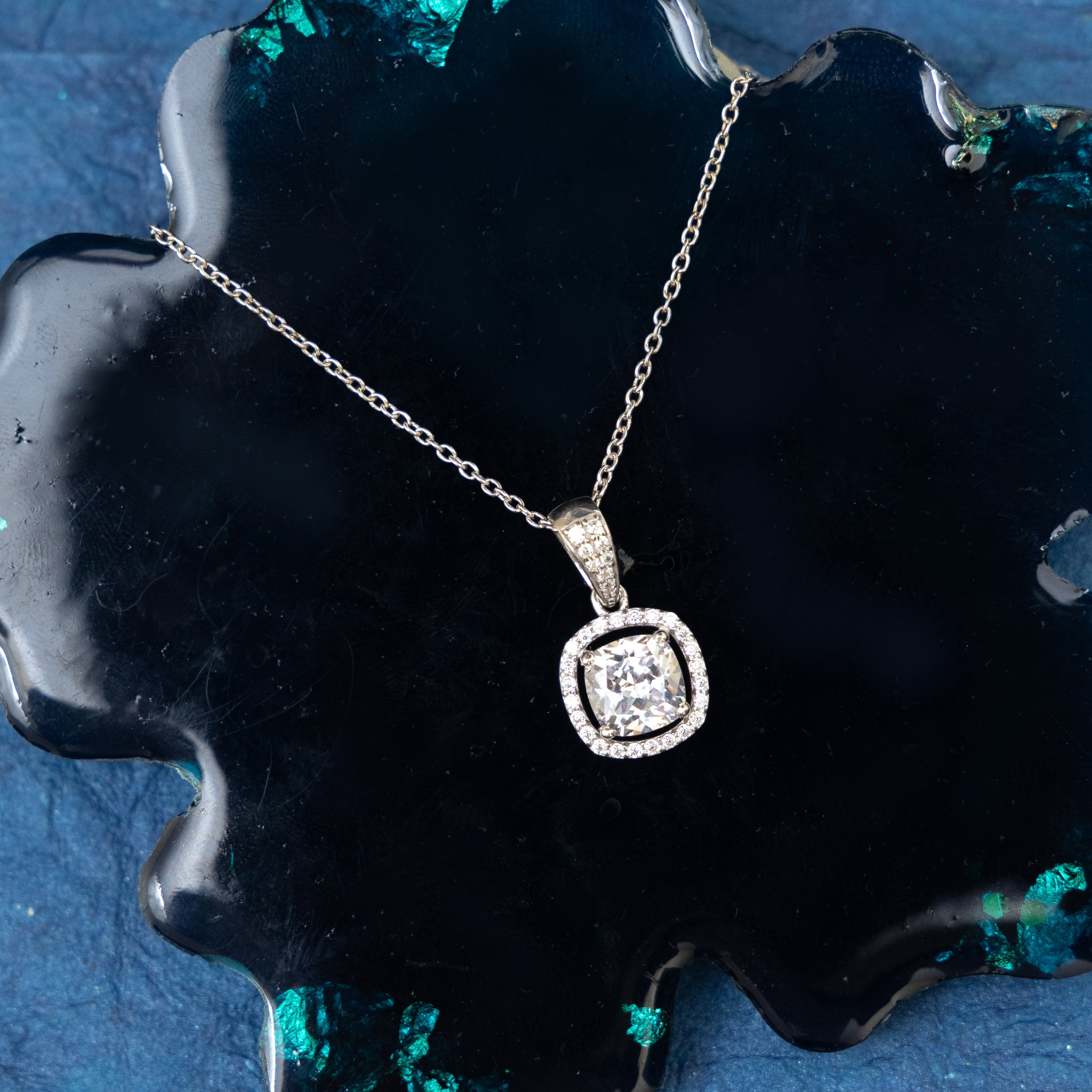 SILVER CUSHION SOLITAIRE PENDANT WITH CHAIN