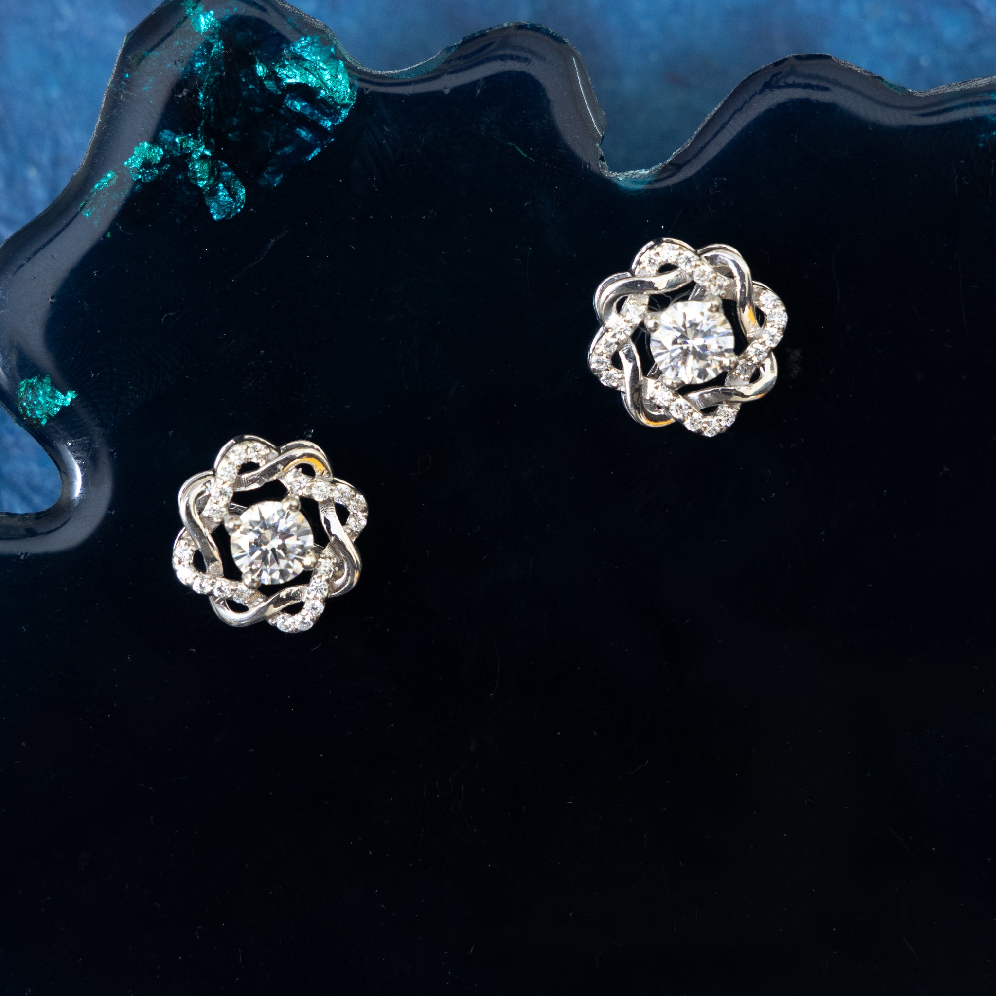 SILVER FLORAL MAJESTIC ROUND SOLITAIRE EARRINGS