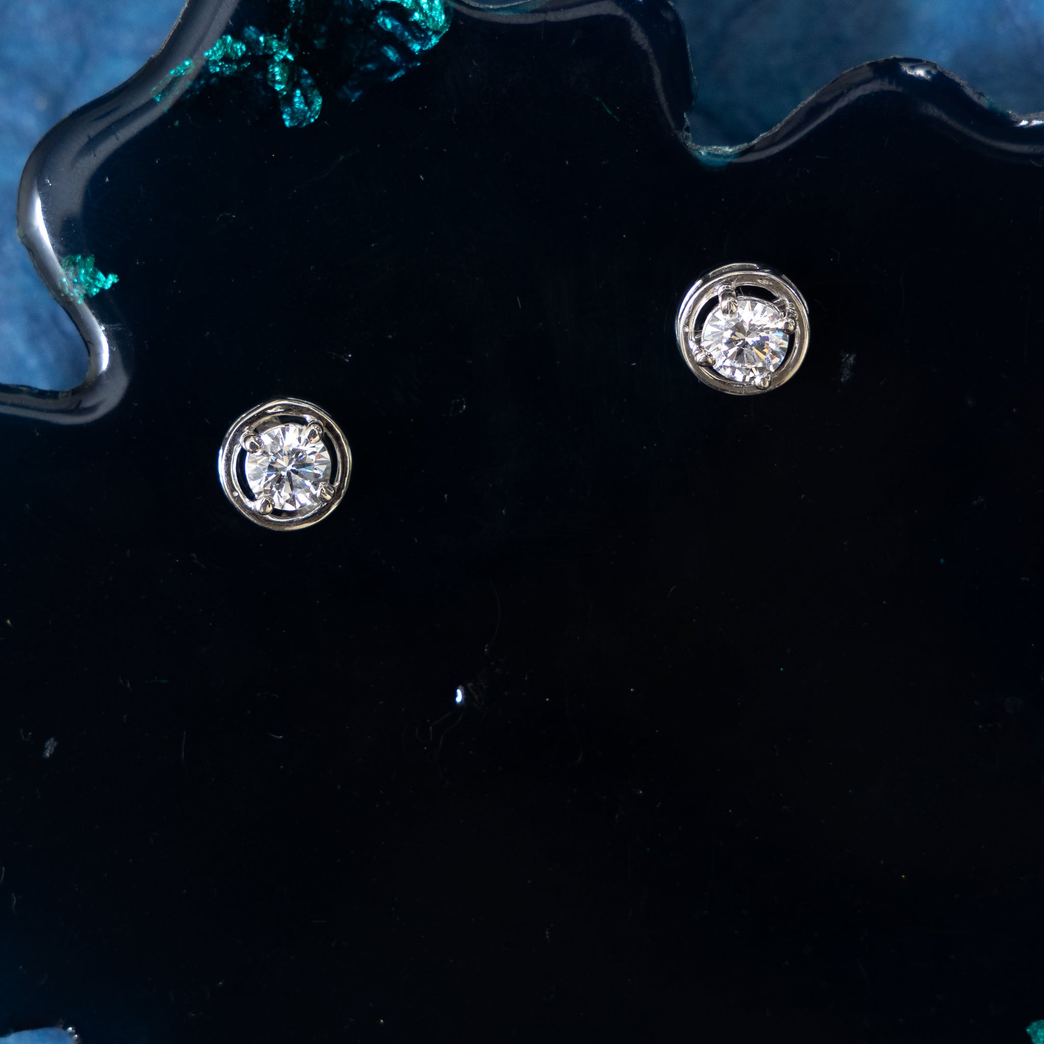 SILVER ROUND SOLITAIRE ELEGANT EARRINGS
