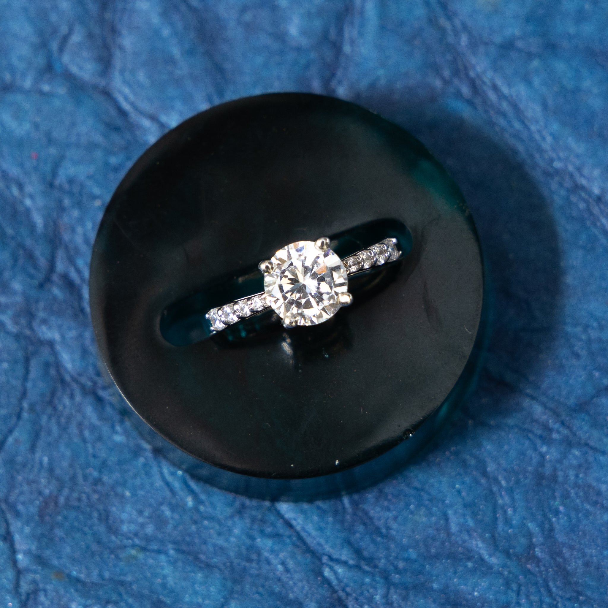 SILVER ROUND SOLITAIRE ELEGANT RING